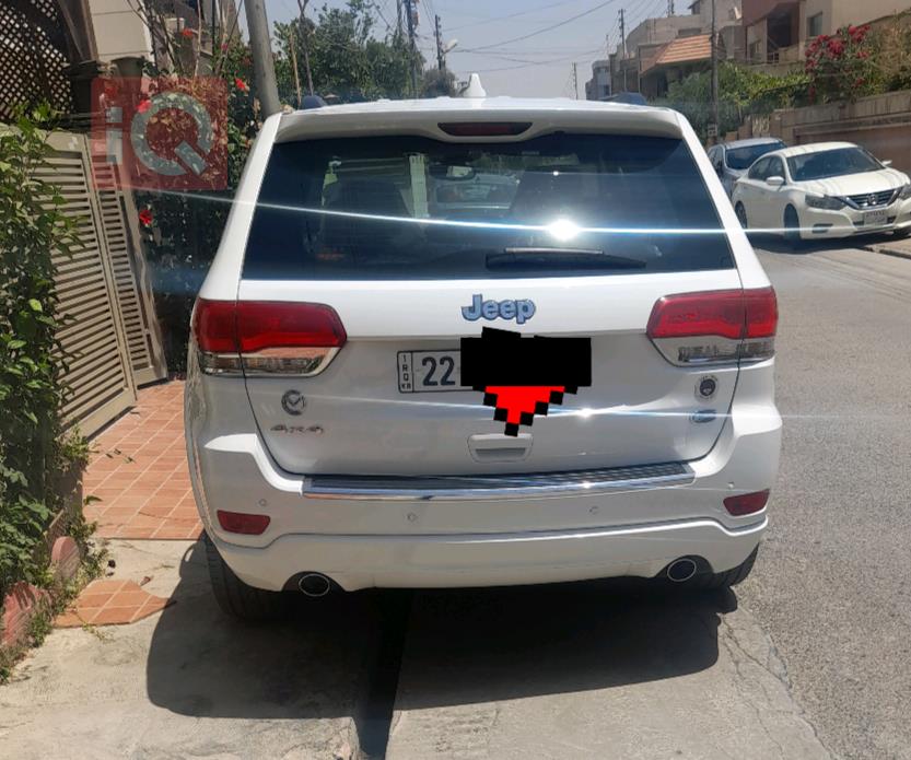 جیپ گراند شیرۆکی